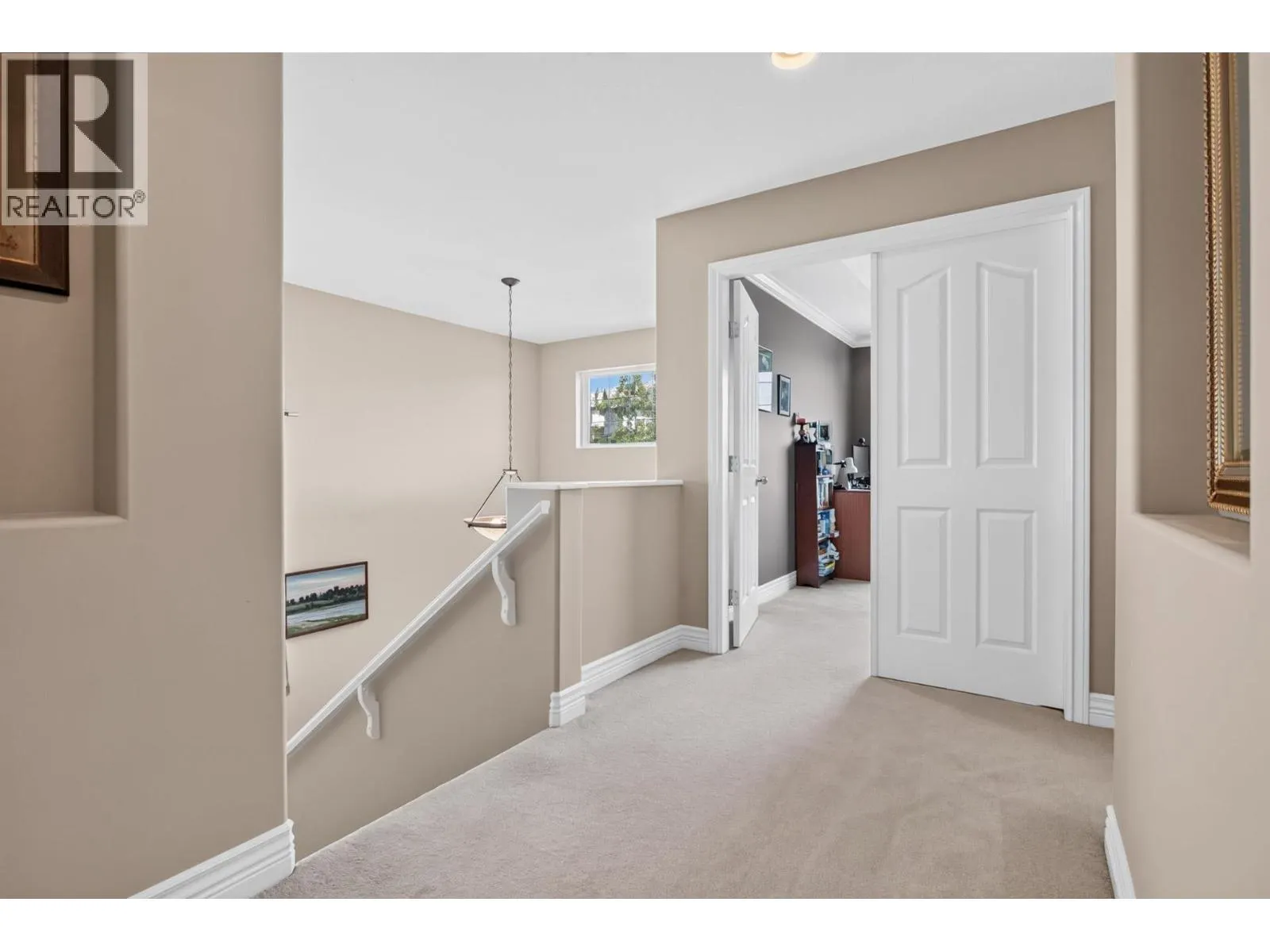 1708 PADDOCK DRIVE