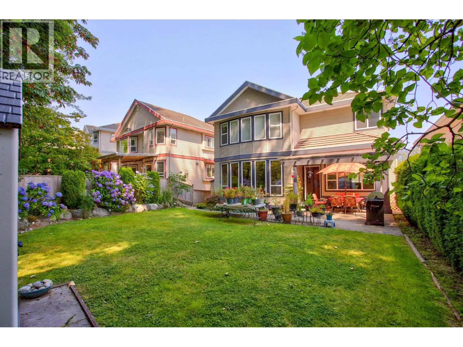 1708 PADDOCK DRIVE
