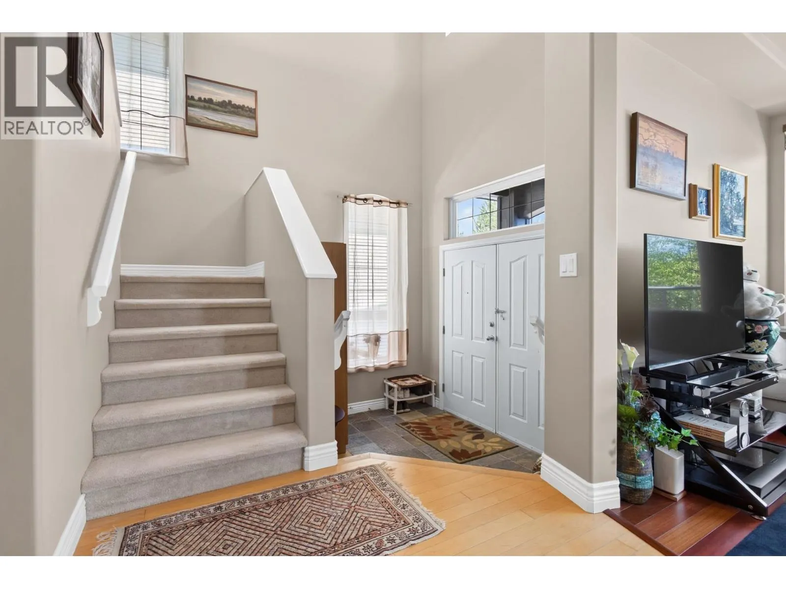 1708 PADDOCK DRIVE