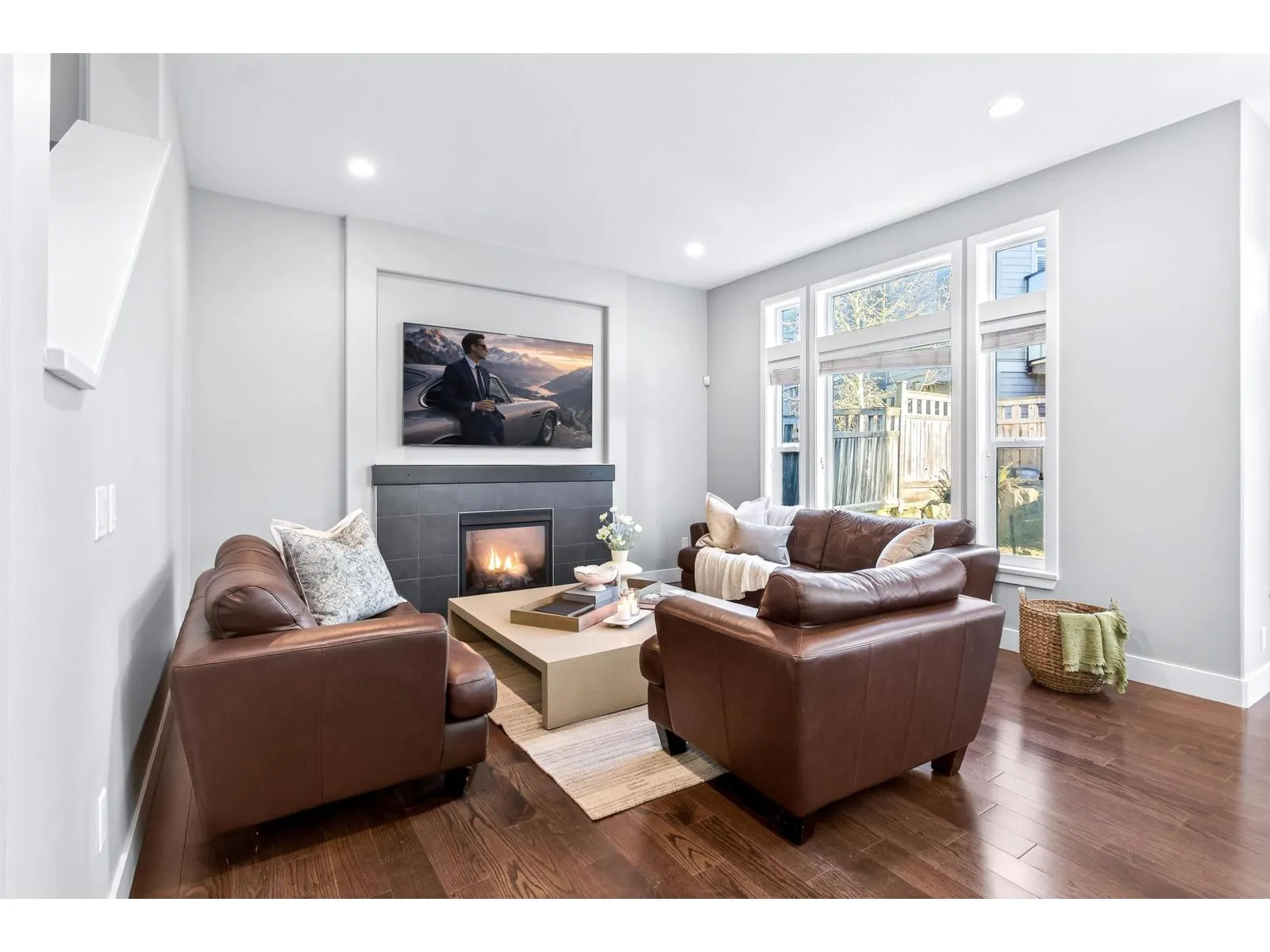 16088 28B AVENUE