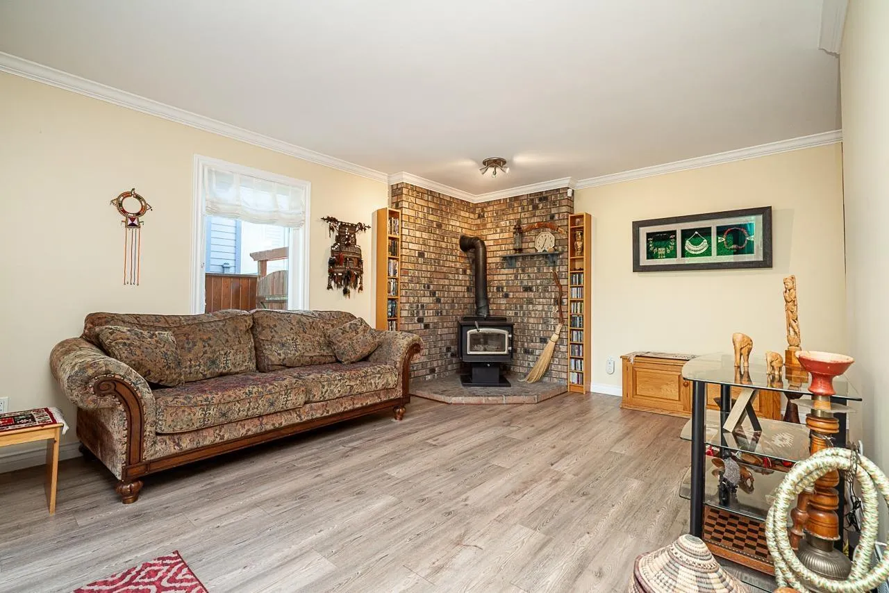 16173 BROOKSIDE GROVE