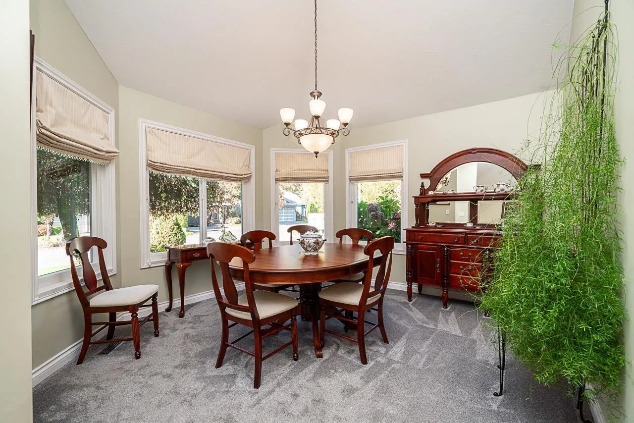 16173 BROOKSIDE GROVE