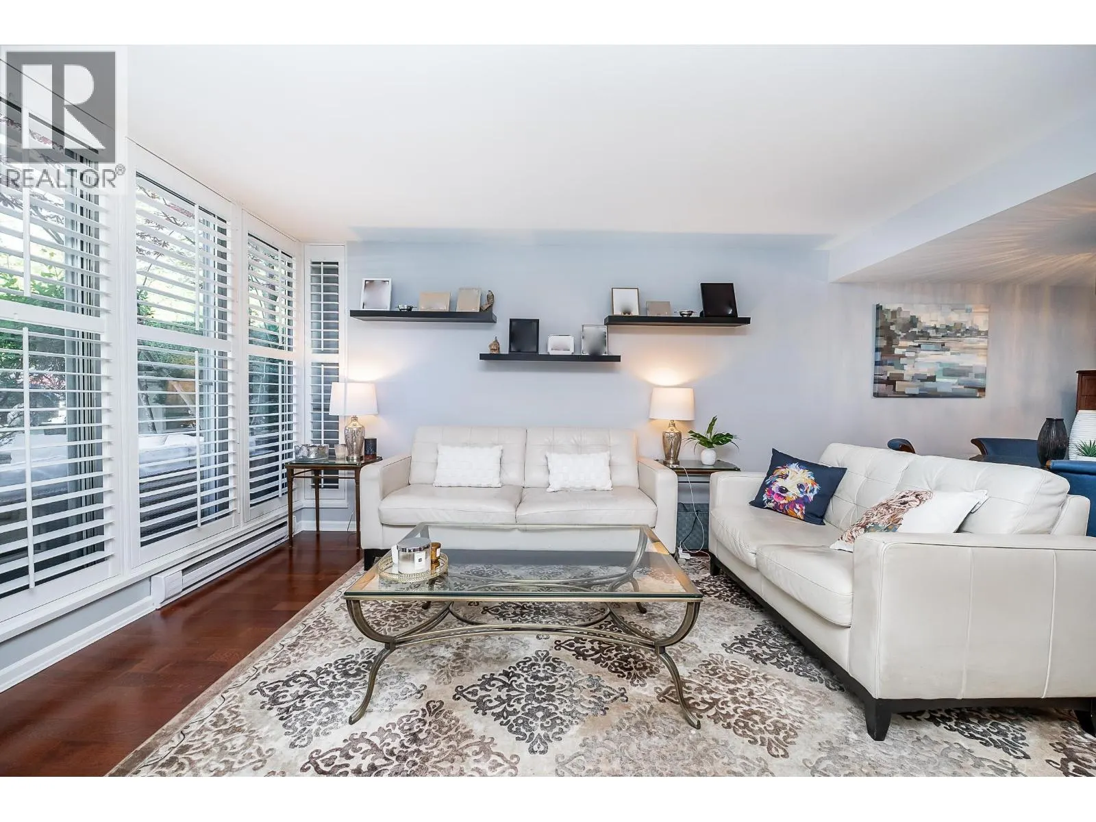 3 290 NEWPORT DRIVE