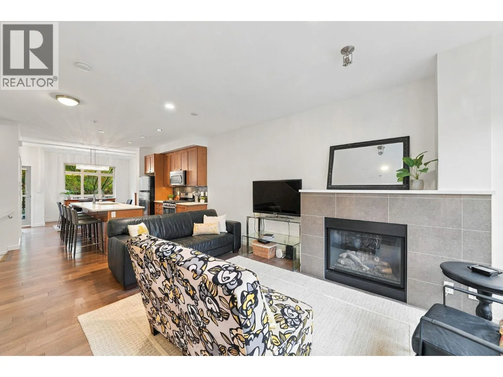 3332 MT SEYMOUR PARKWAY