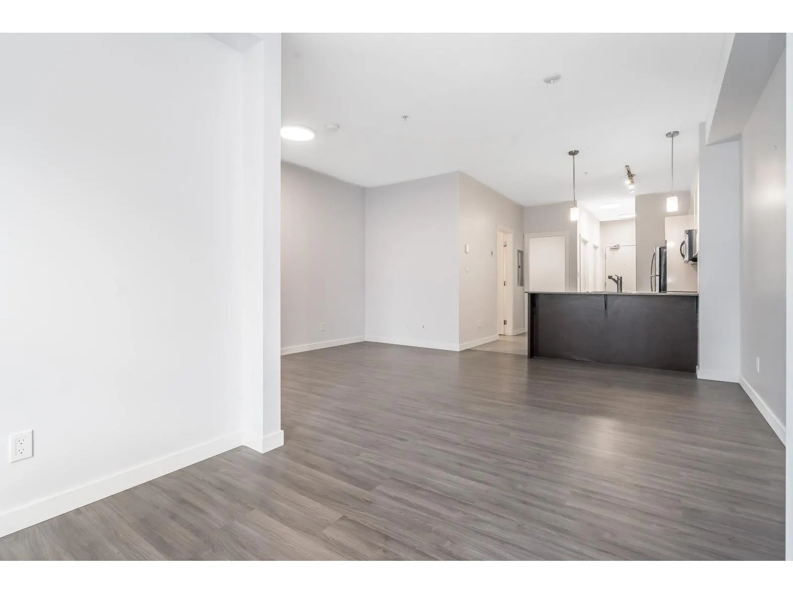 208 13733 107A AVENUE