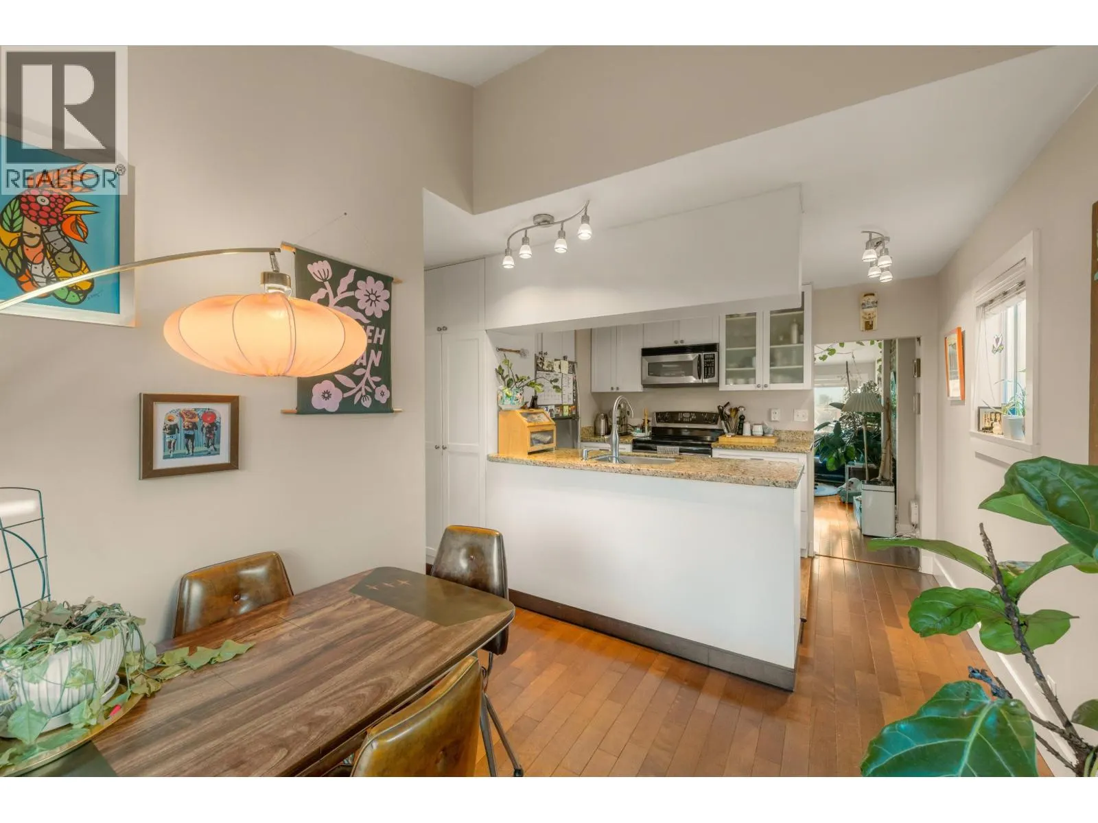 612 E 4TH STREET