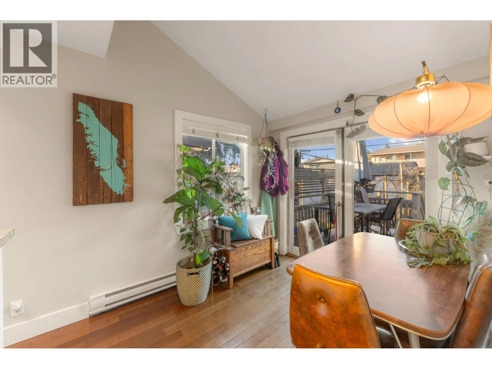 612 E 4TH STREET