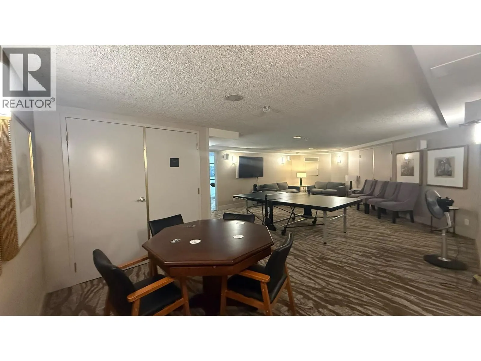 608 1228 MARINASIDE CRESCENT