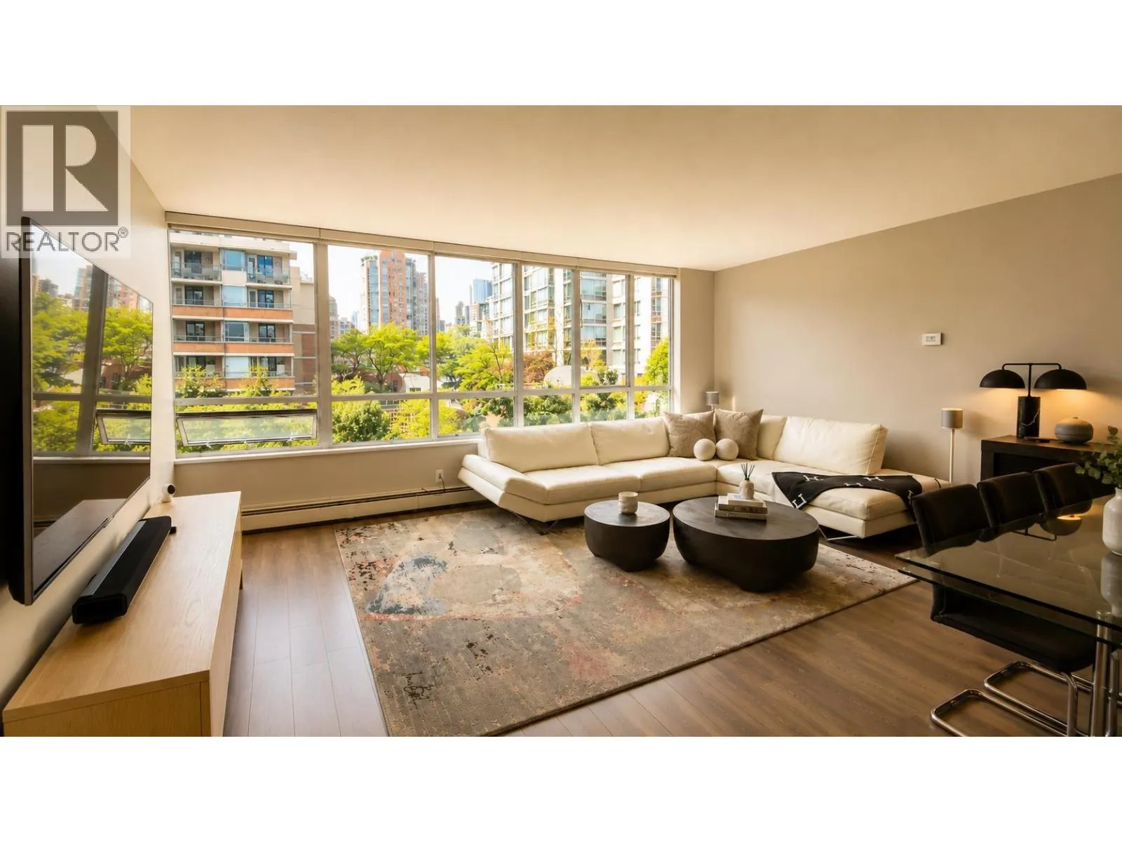 608 MARINASIDE CRESCENT