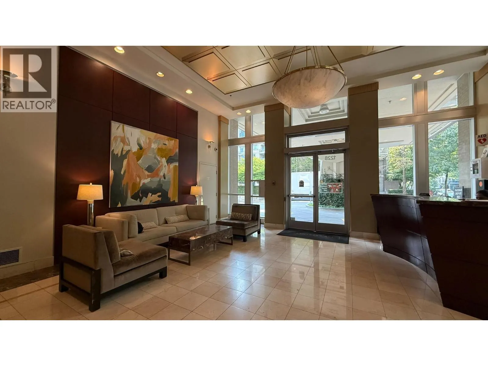608 1228 MARINASIDE CRESCENT