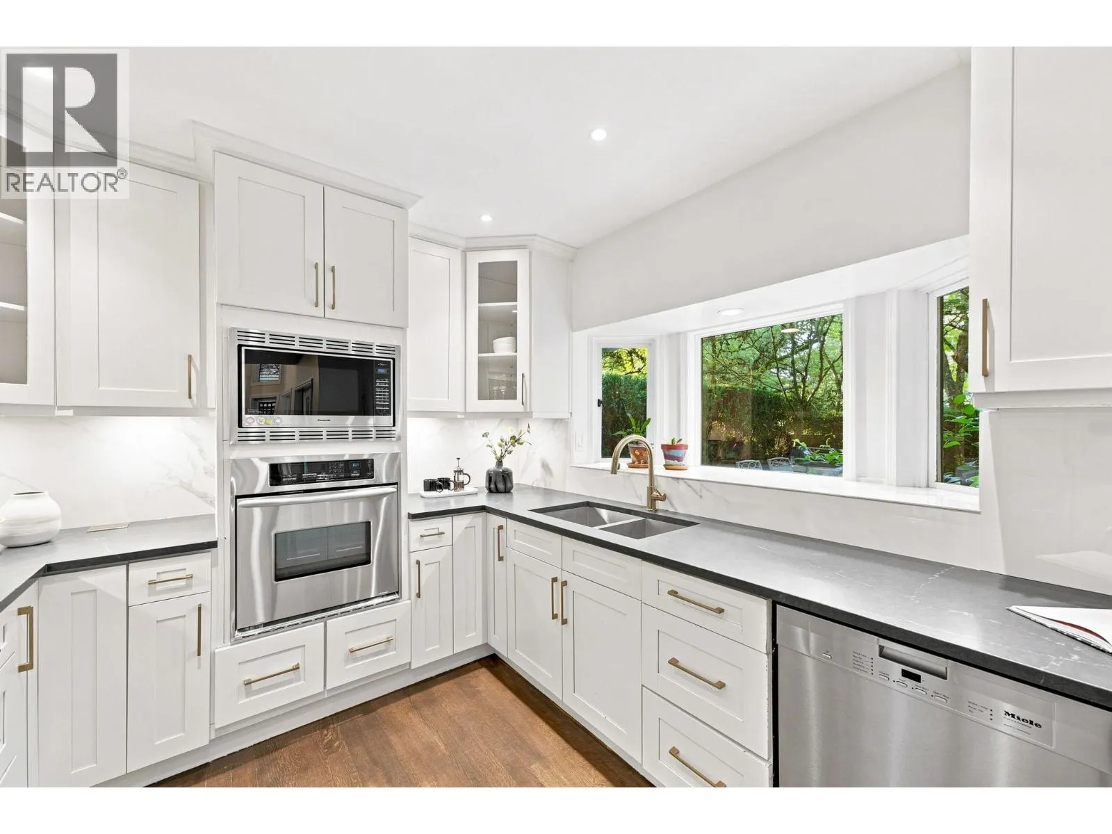 4245 NAUTILUS CLOSE