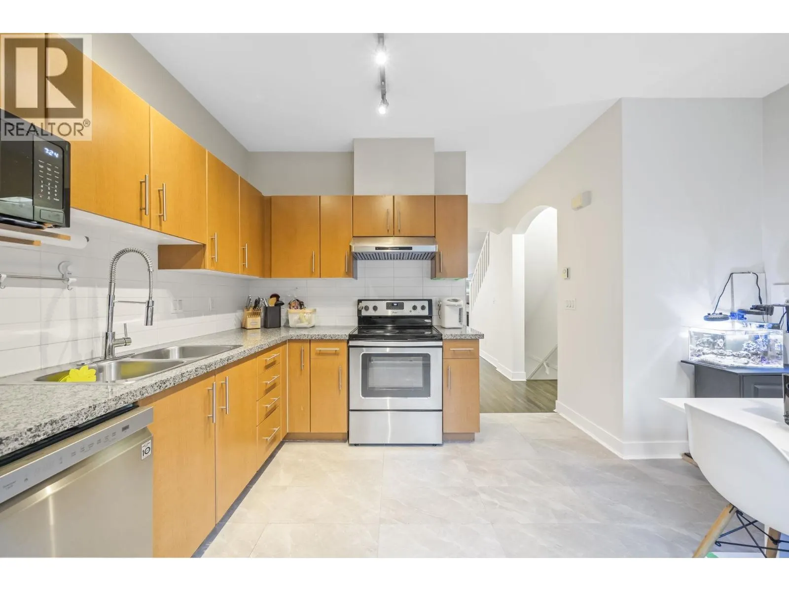 30 8533 CUMBERLAND PLACE