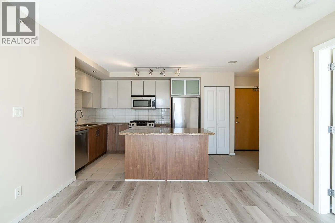 2708 2289 YUKON CRESCENT
