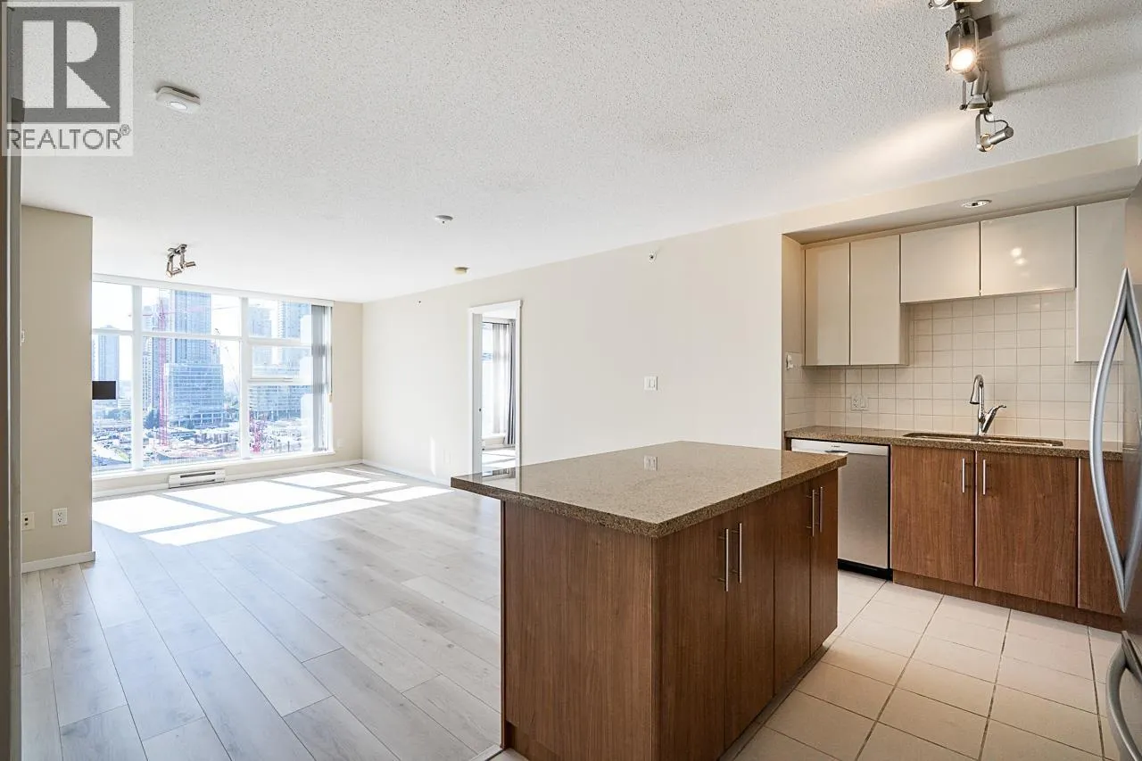 2708 2289 YUKON CRESCENT