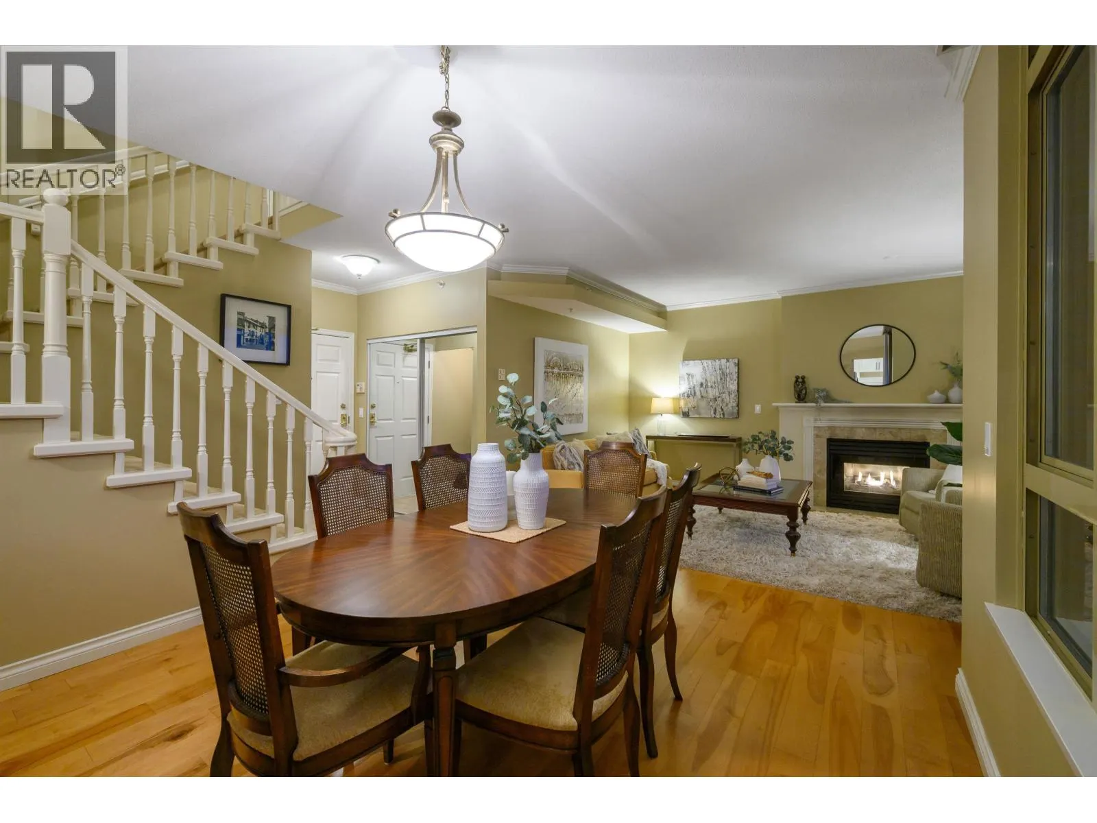 1505 160 W KEITH ROAD