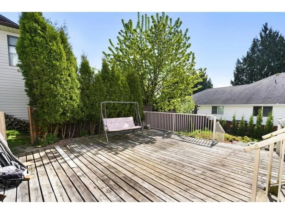 Upper-33480 BLUEBERRY DRIVE