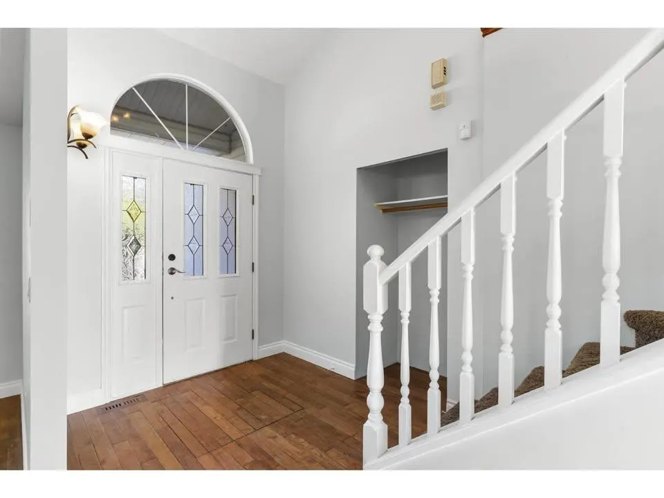 Upper-33480 BLUEBERRY DRIVE
