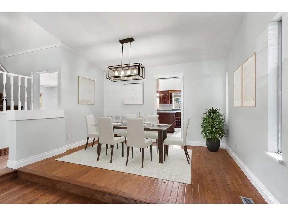 Upper-33480 BLUEBERRY DRIVE