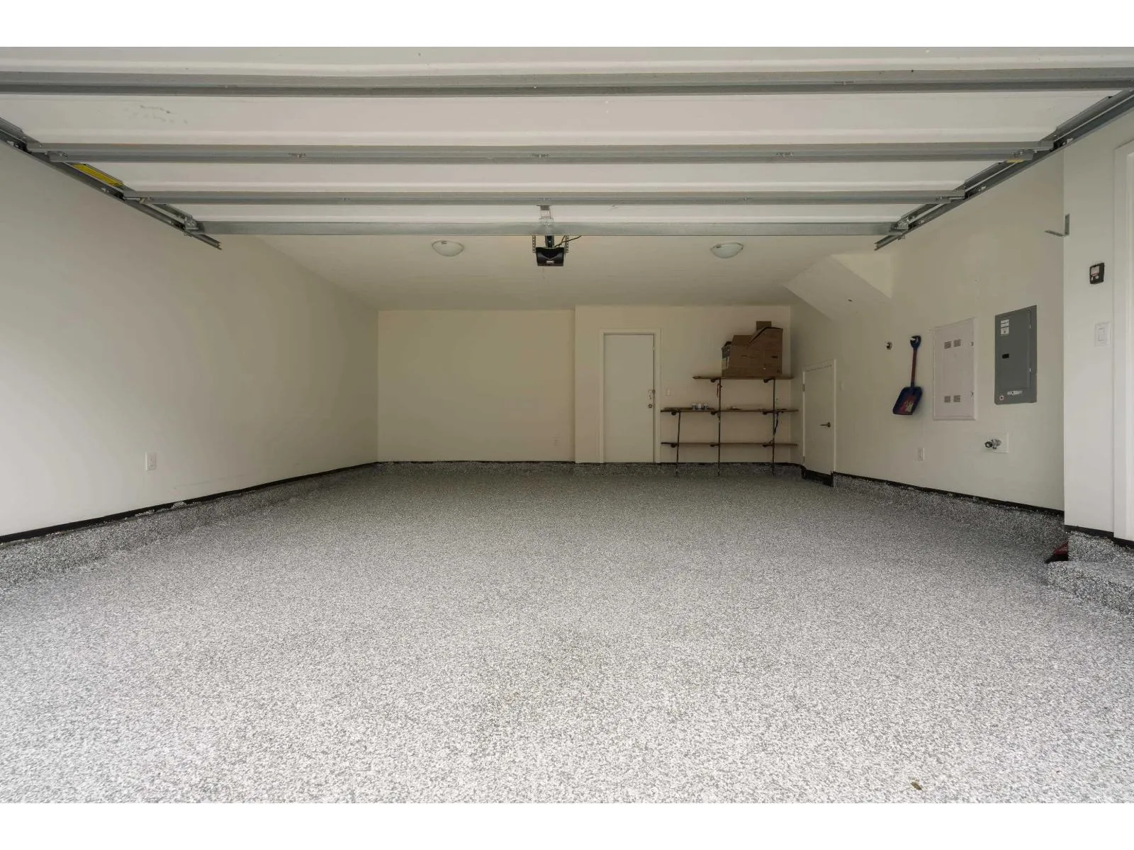 1305 16433 WATSON DRIVE