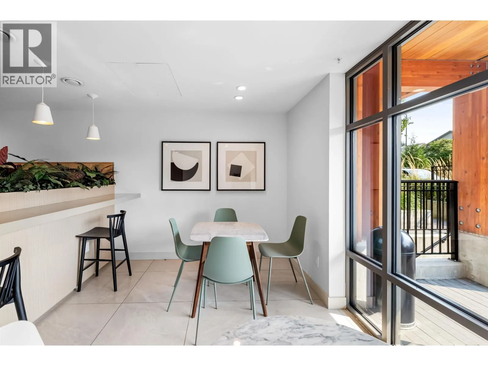 616 735 ANSKAR CRESCENT
