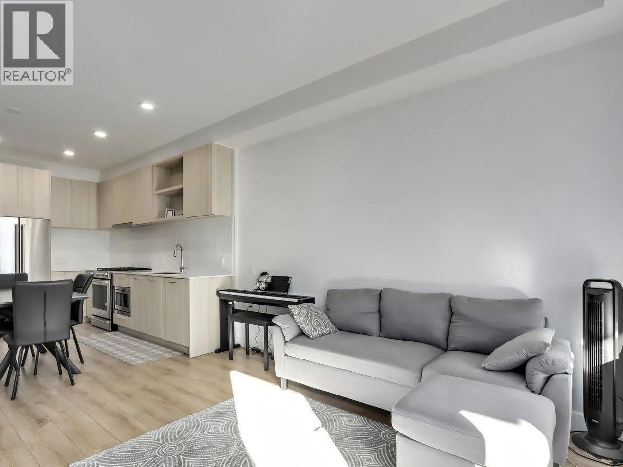 616 735 ANSKAR CRESCENT