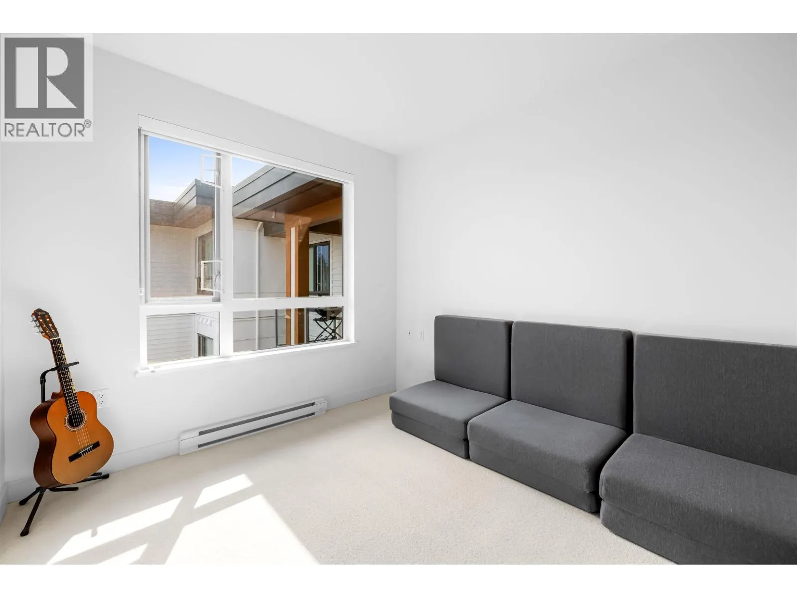 616 735 ANSKAR CRESCENT