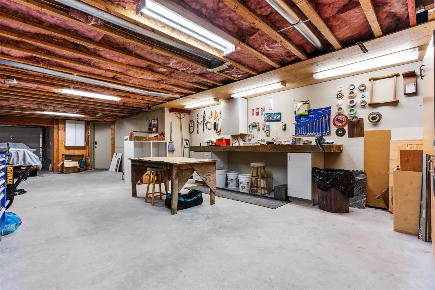 9441 HAYWARD STREET