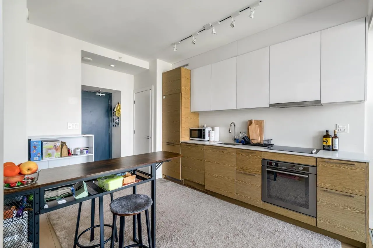 3306 13438 CENTRAL AVENUE
