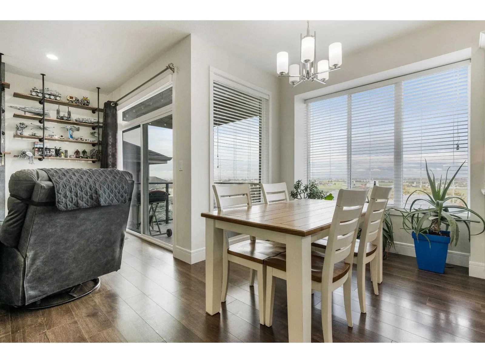 39 50634 LEDGESTONE PLACE|Eastern Hillsides