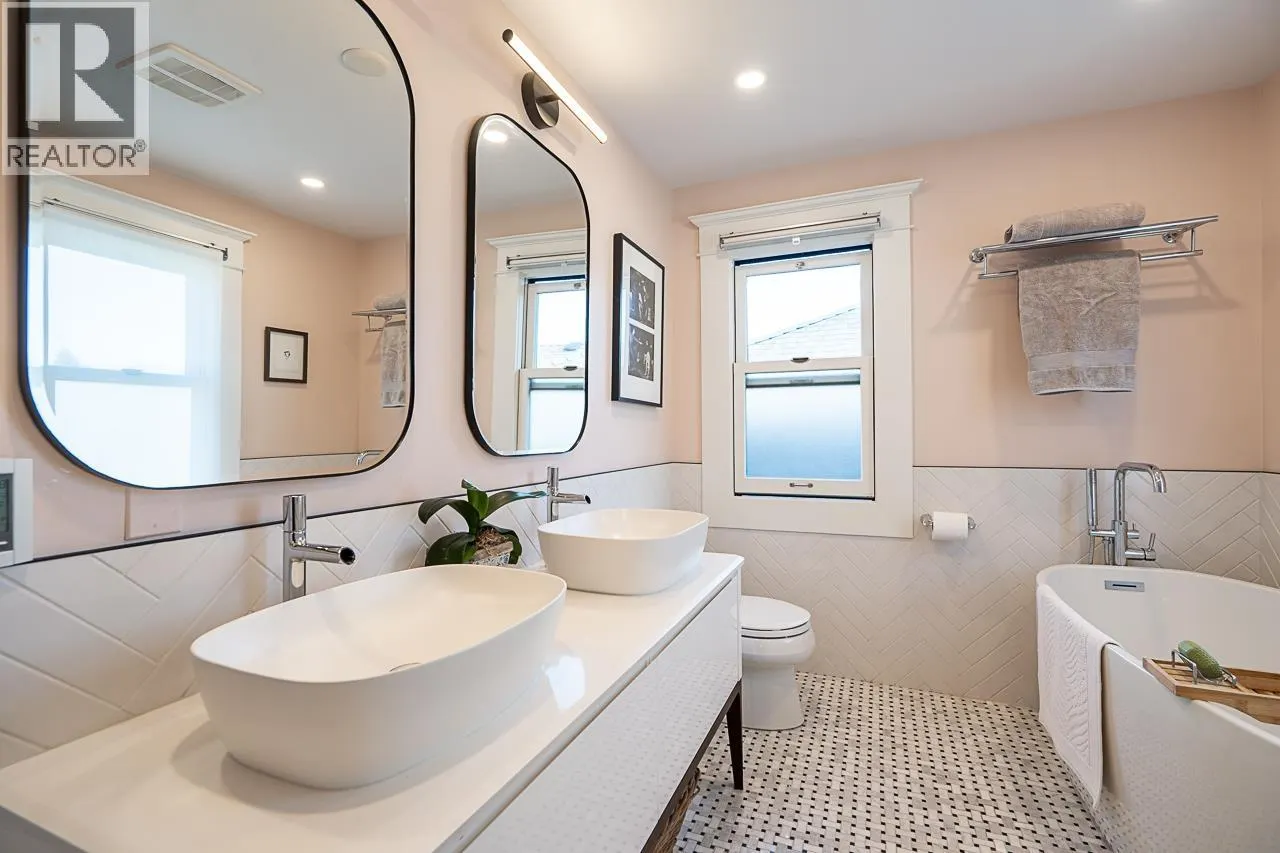 416 W 6TH STREET