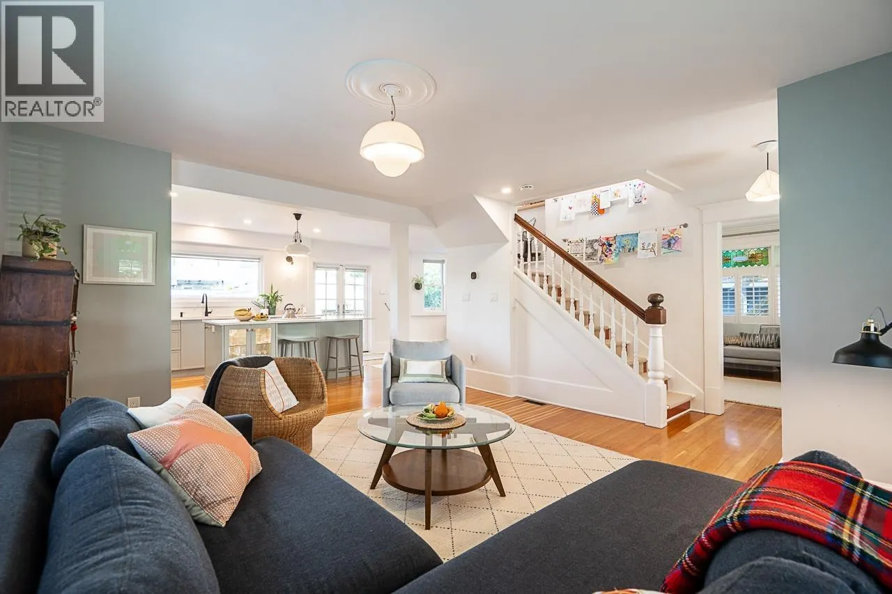 416 W 6TH STREET