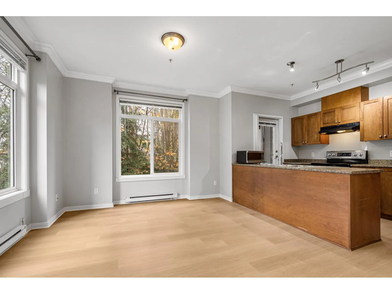 209 13277 108 AVENUE