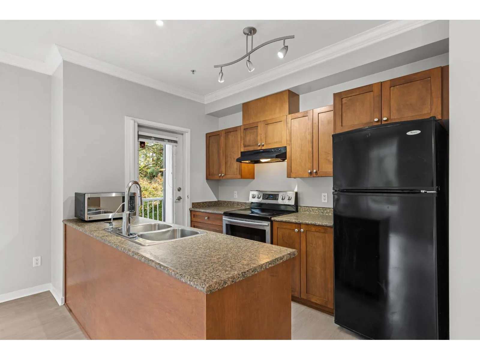 209 13277 108 AVENUE