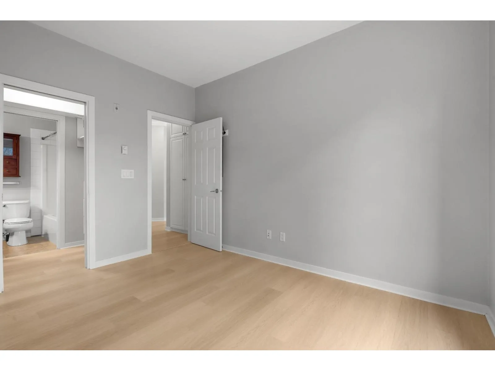 209 13277 108 AVENUE
