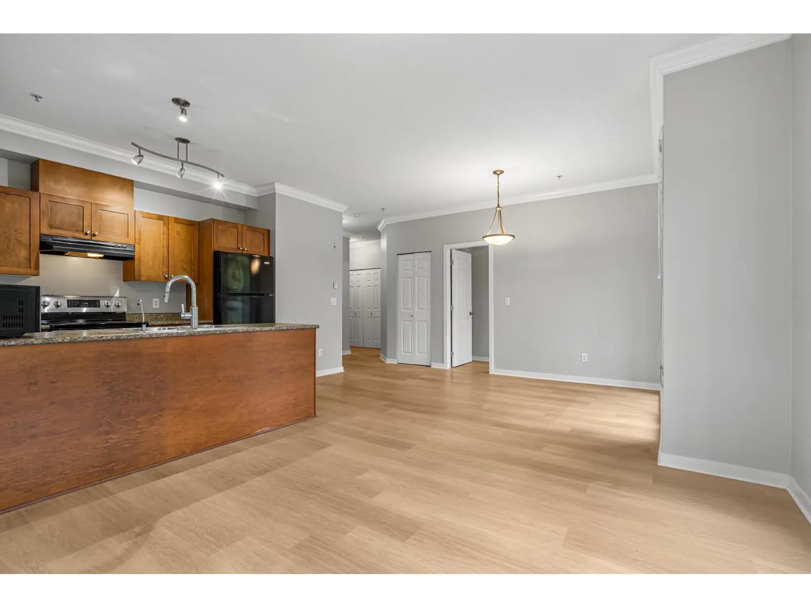 209 13277 108 AVENUE