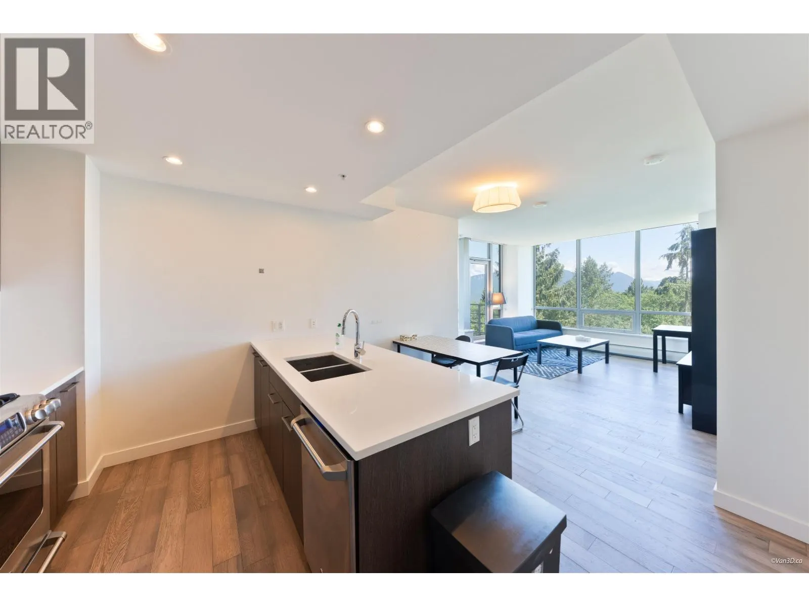 503 9080 UNIVERSITY CRESCENT
