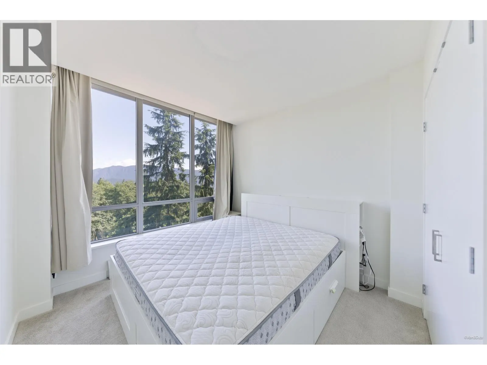 503 9080 UNIVERSITY CRESCENT