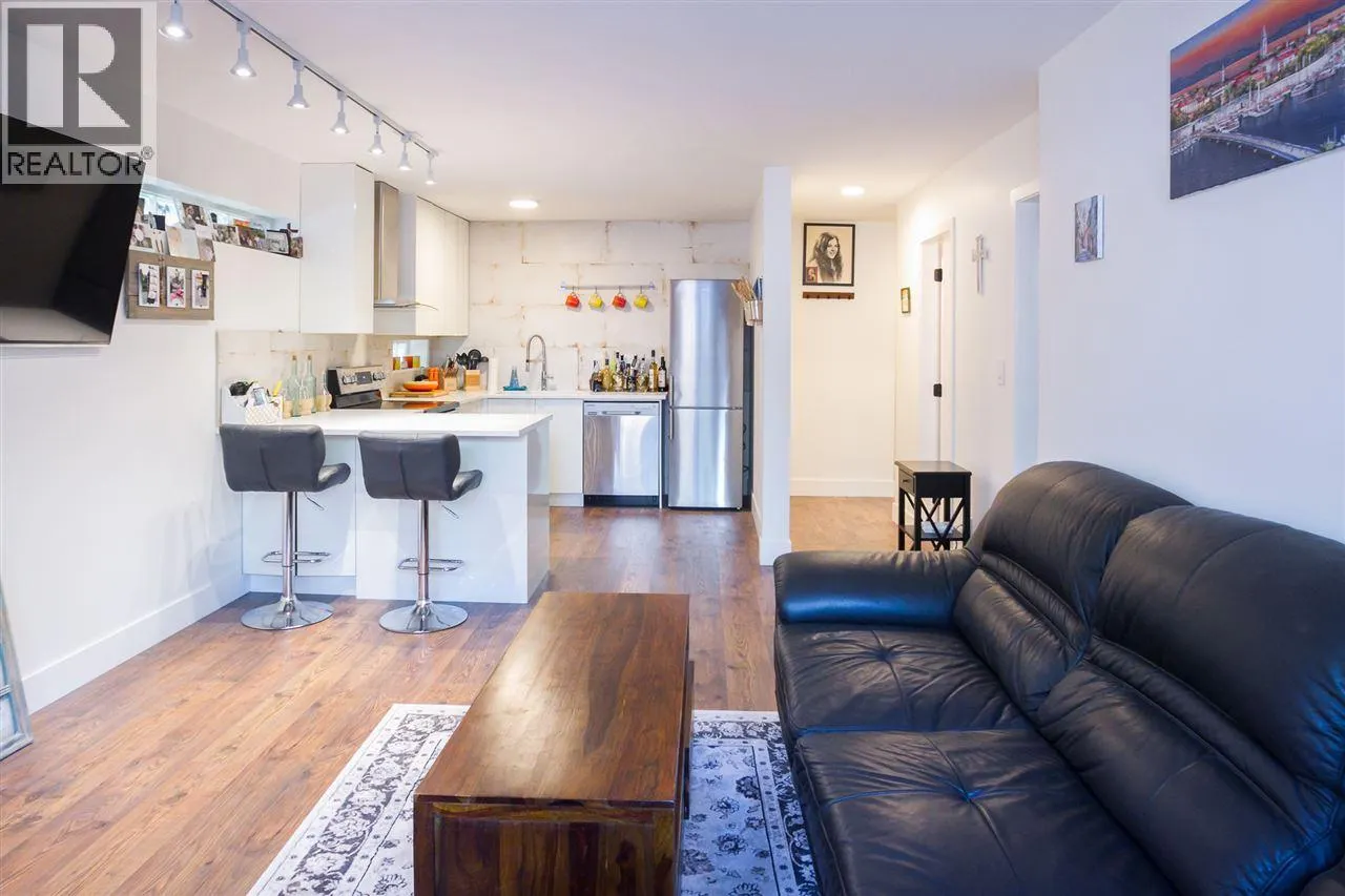 2 3250 W 4TH AVENUE