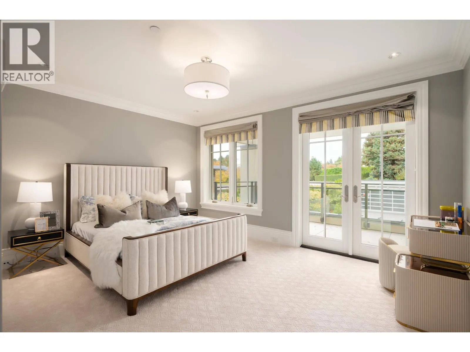 5795 NEWTON WYND