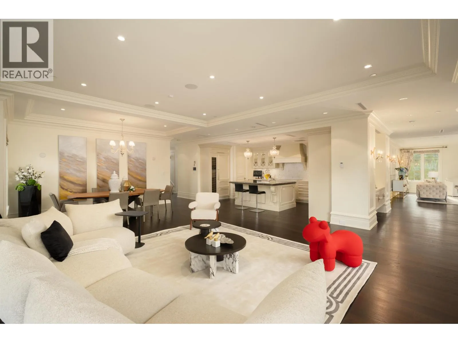 5795 NEWTON WYND