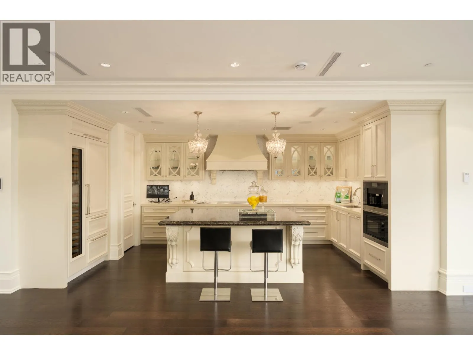 5795 NEWTON WYND