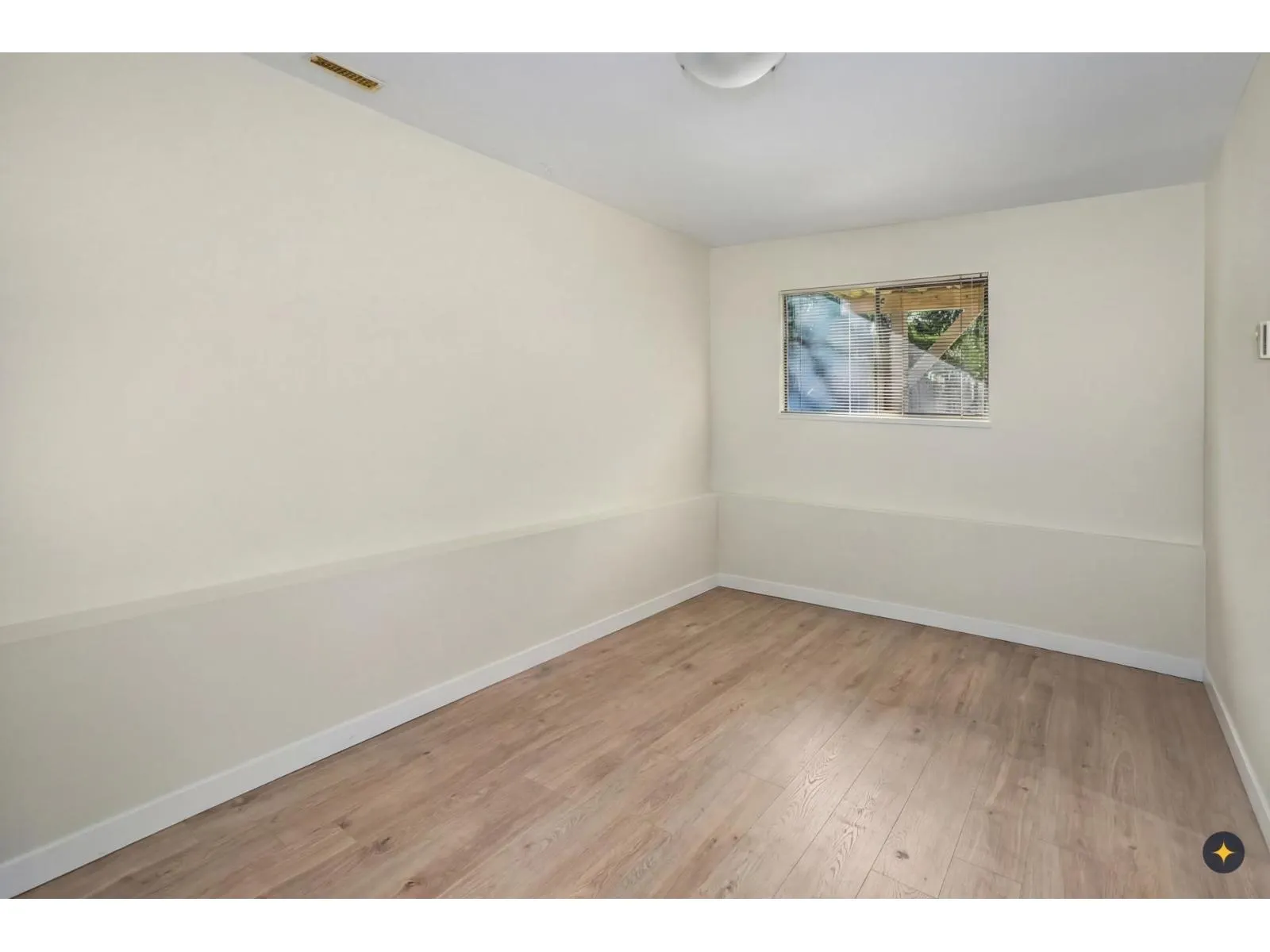 1981 158A STREET
