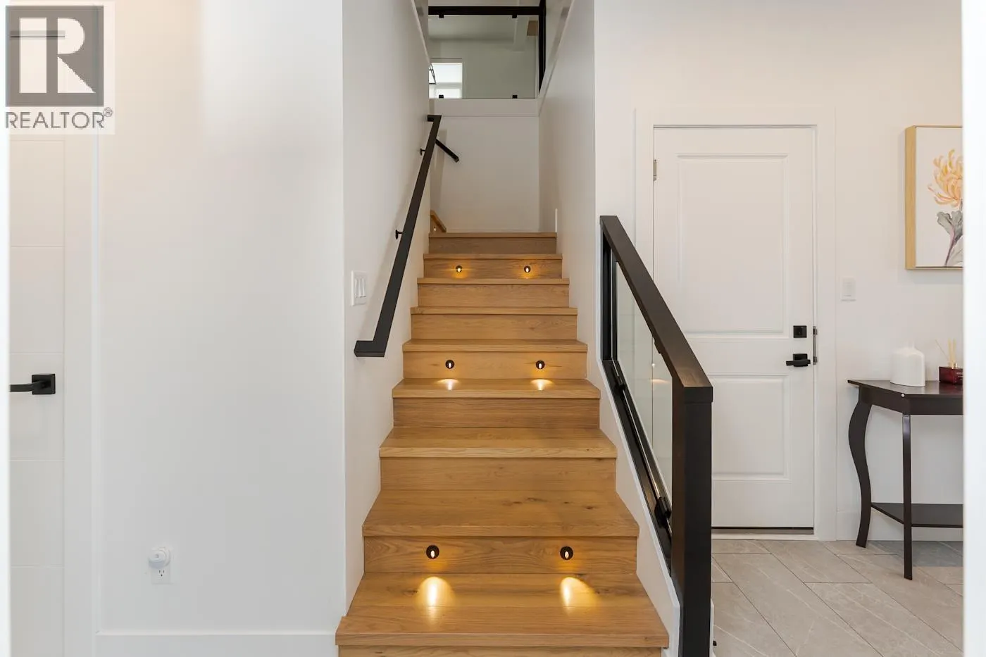 3445 MUNRO WAY
