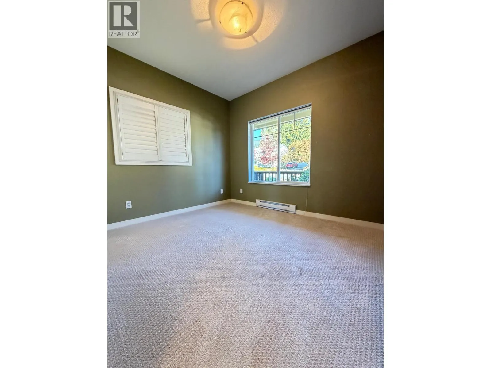 817 AURORA WAY