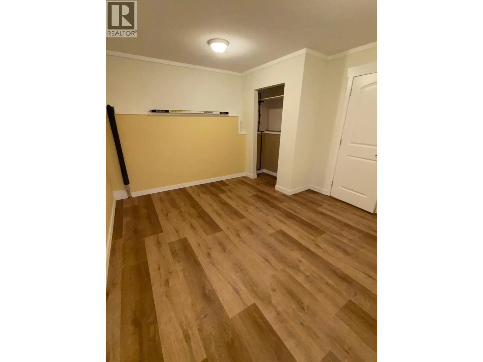 817 AURORA WAY