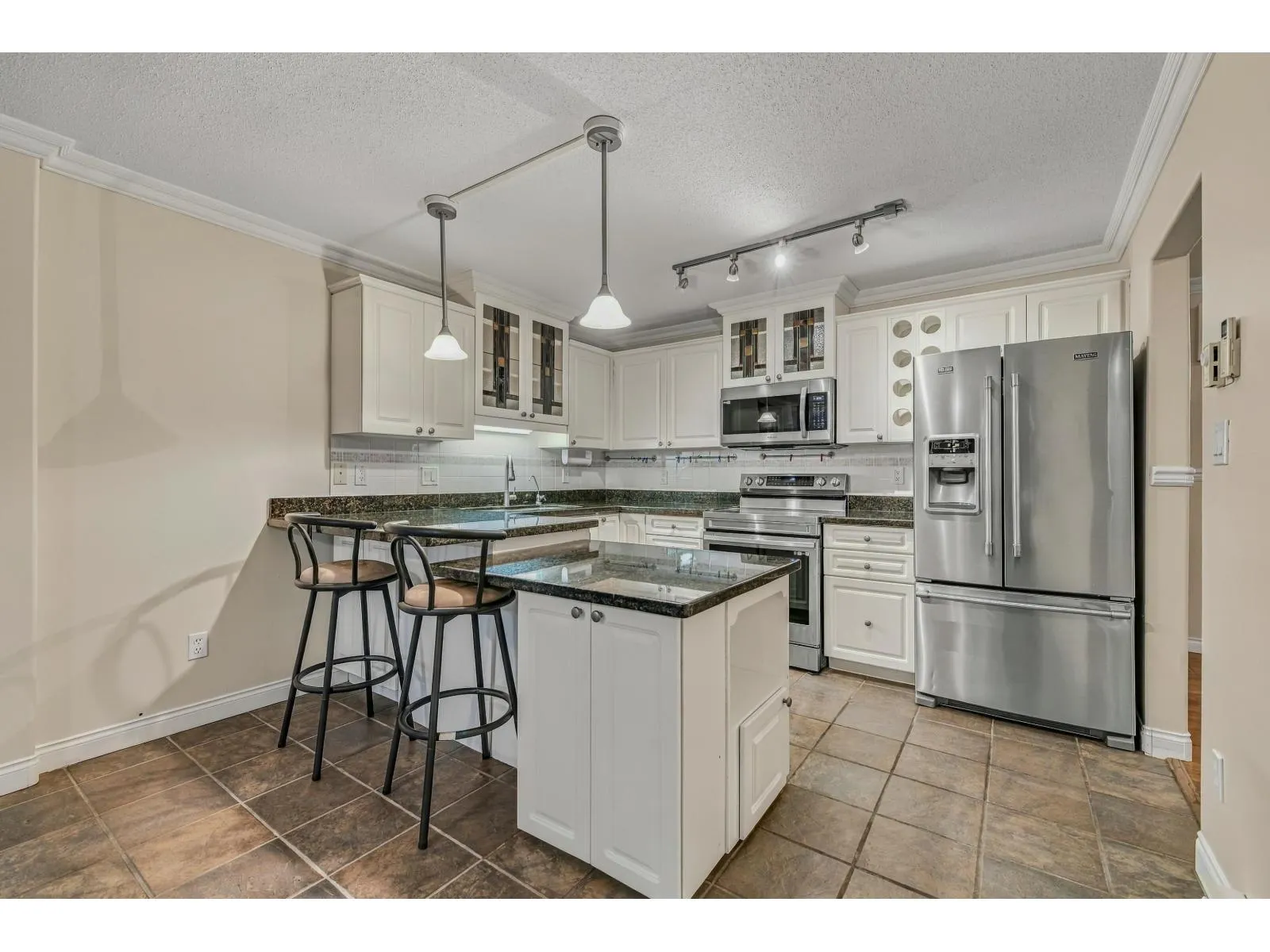 804 33065 MILL LAKE ROAD