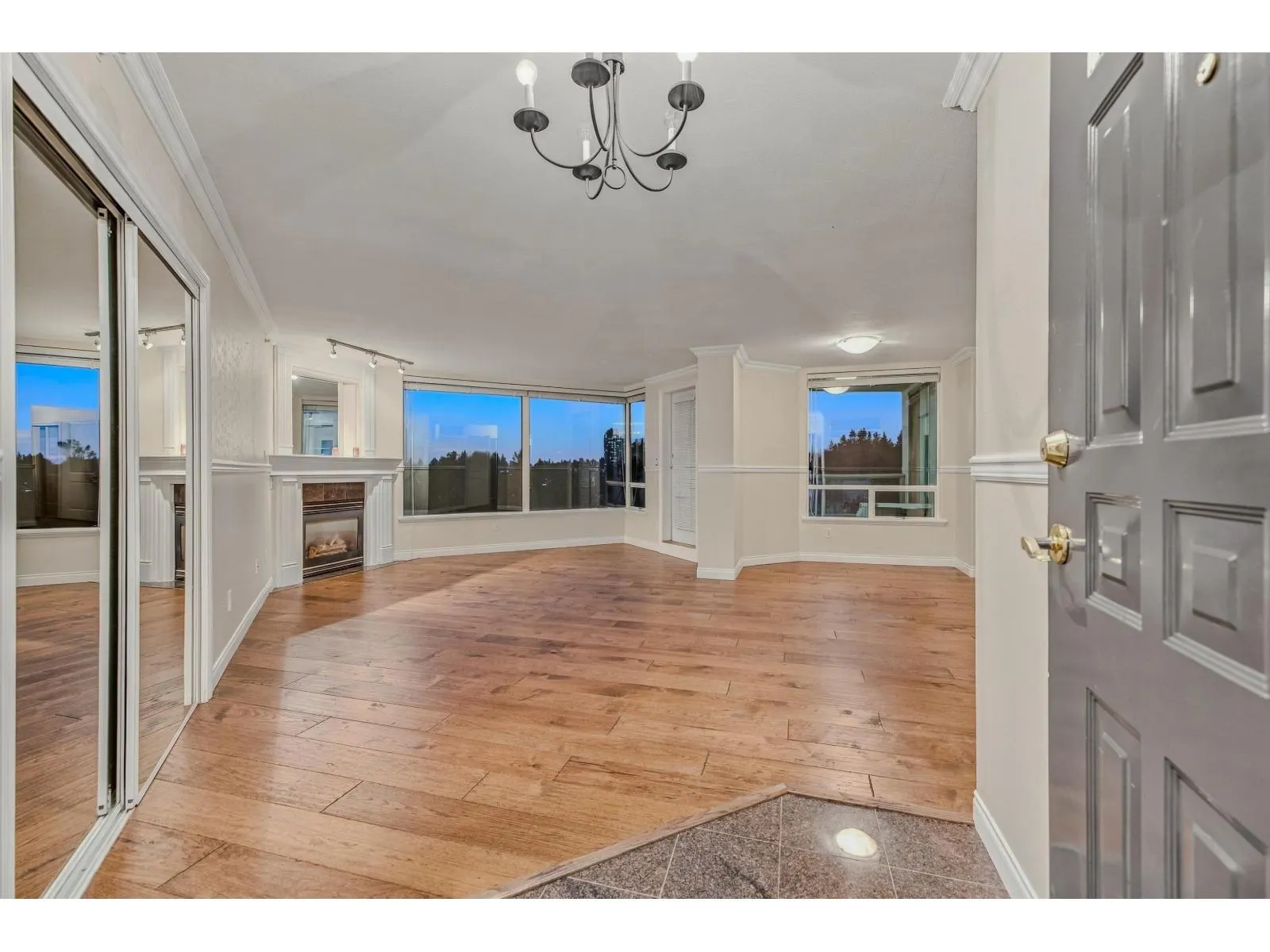 804 33065 MILL LAKE ROAD