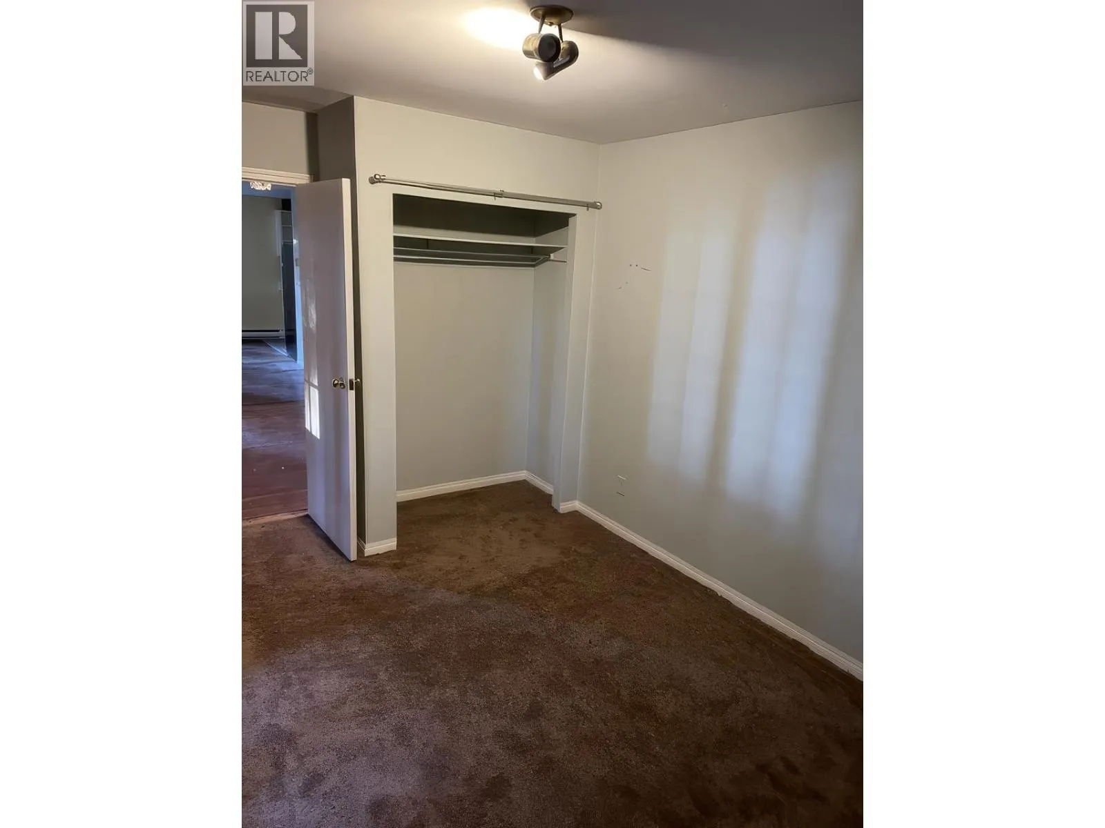 2909 LATIMER ROAD
