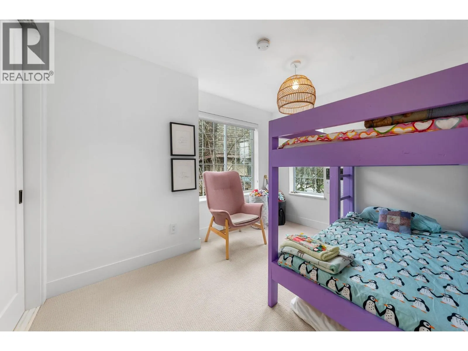 1 224 W 16TH STREET