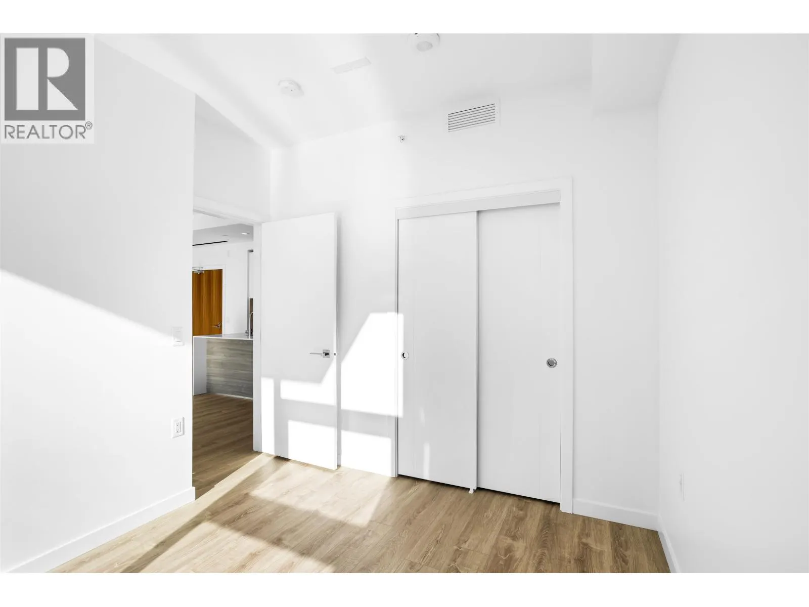 4201 680 QUAYSIDE DRIVE